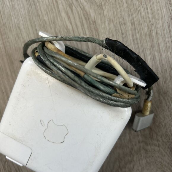 Apple Magsafe Adapter Lot of 3 MacBook Pro Genuine Chargers 45W 60W 85W READ - Picture 8 of 10